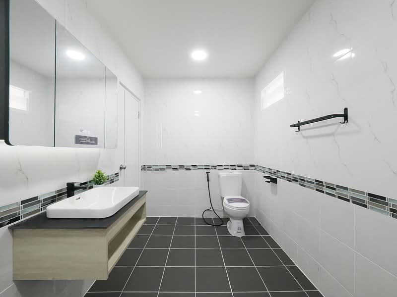 สีวลี, Pathum Thani, รังสิต-นครนายก, Prachathipat, Thanyaburi, Pathum Thani, 5 Bedrooms, 450 sqm, Single Detached House For Sale, by wipa รุ่งธุระ, 500349003 - DDproperty.com