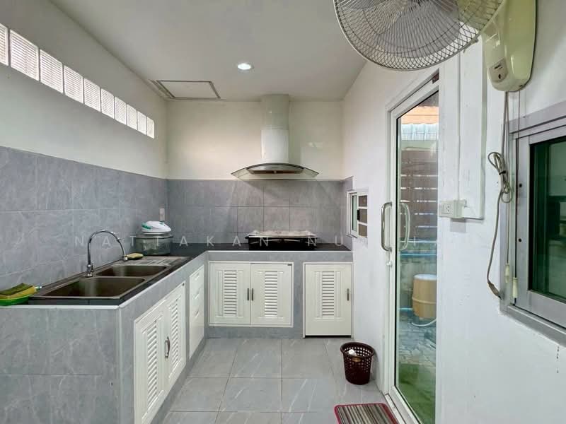 Orchid Villa Bangna Km.24, Samut Prakan, Bangna-Trad Road Km. 24, Bang Sao Thong, Samut Prakan, 4 Bedrooms, 250 sqm, Single Detached House For Sale, by Nattakan nueaiam, 500349005 - DDproperty.com