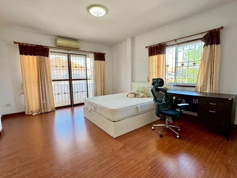 Orchid Villa Bangna Km.24, Samut Prakan, Bangna-Trad Road Km. 24, Bang Sao Thong, Samut Prakan, 4 Bedrooms, 250 sqm, Single Detached House For Sale, by Nattakan nueaiam, 500349005 - DDproperty.com