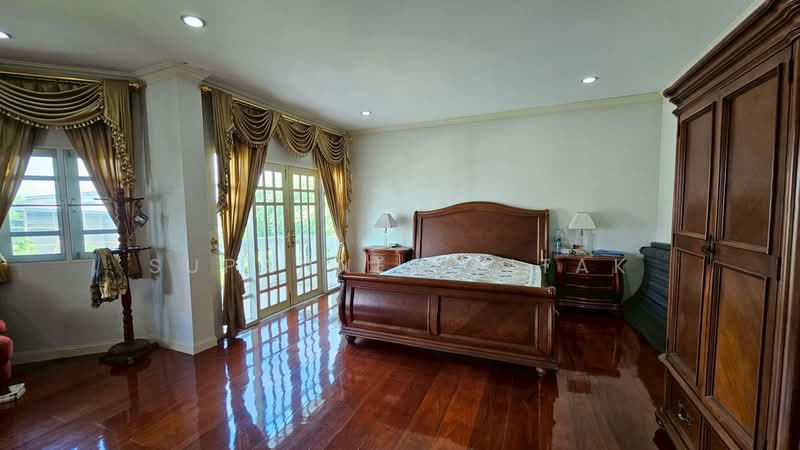 Kritsada Nakron Pinklao-Phuttamonthon Sai 2, Bangkok, Pinklao-Nakhon Chaisri, Bang Ra Mat, Taling Chan, Bangkok, 5 Bedrooms, 900 sqm, Single Detached House For Sale, by Supannee Pitak, 500349021 - DDproperty.com