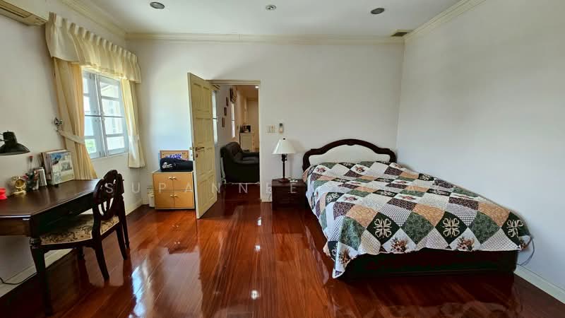 Kritsada Nakron Pinklao-Phuttamonthon Sai 2, Bangkok, Pinklao-Nakhon Chaisri, Bang Ra Mat, Taling Chan, Bangkok, 5 Bedrooms, 900 sqm, Single Detached House For Sale, by Supannee Pitak, 500349021 - DDproperty.com
