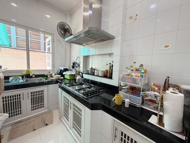 Kritsada Nakron Pinklao-Phuttamonthon Sai 2, Bangkok, Pinklao-Nakhon Chaisri, Bang Ra Mat, Taling Chan, Bangkok, 5 Bedrooms, 900 sqm, Single Detached House For Sale, by Supannee Pitak, 500349021 - DDproperty.com