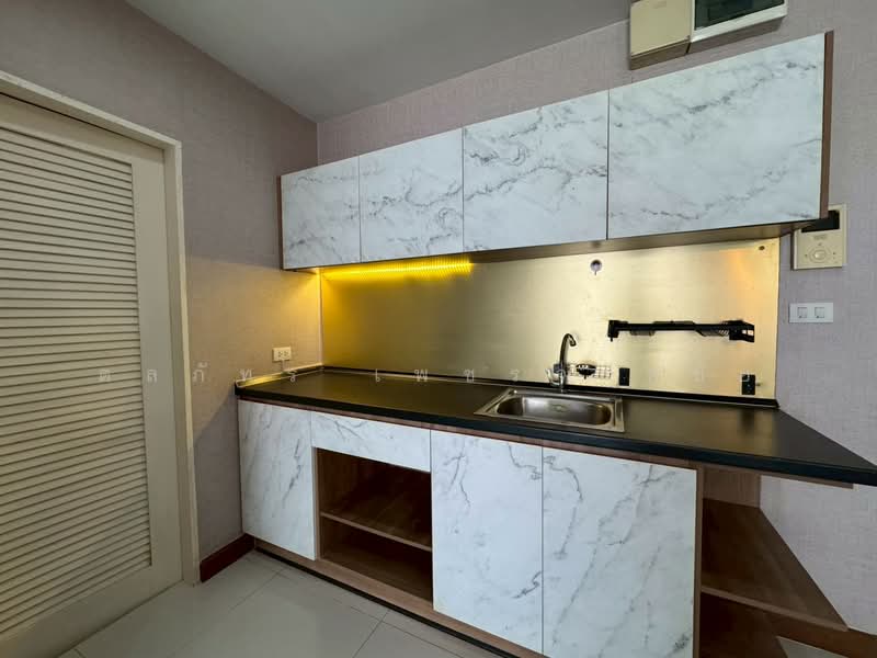 Airlink Residence, Bangkok, Rom Klao Road, Khlong Sam Prawet, Lat Krabang, Bangkok, 1 Bedroom, 35 sqm, Condo For Sale, by ดลภัทร เพชรจรัสชัย, 500349035 - DDproperty.com
