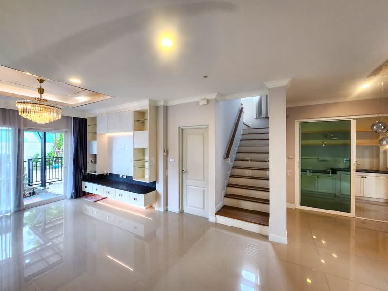 Centro Rama 9-Motorway, Bangkok, Rural Development 3 Road, Khlong Song Ton Nun, Lat Krabang, Bangkok, 4 Bedrooms, 175 sqm, Single Detached House For Sale, by Lalana (Kwang) Kashemsanta, 500349043 - DDproperty.com