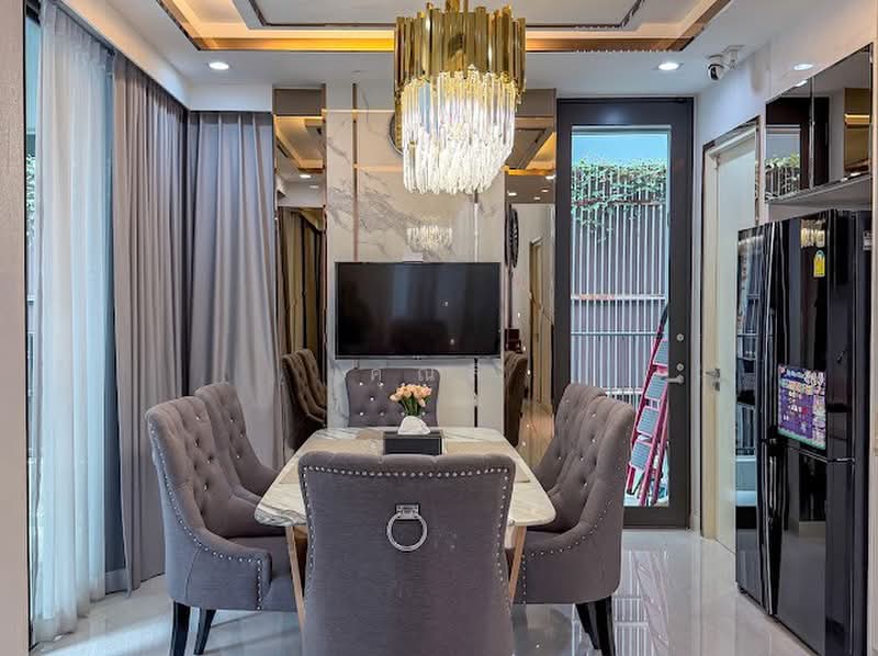 Baan Klang Muang Classe Ekkamai-Ramintra, Bangkok, Sukhonthasawat Road, Lat Phrao, Bangkok, 4 Bedrooms, 346 sqm, Single Detached House For Sale, by คุณลี, 500349049 - DDproperty.com