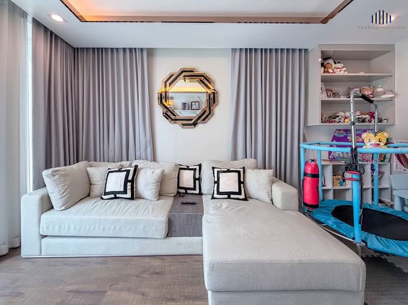 Baan Klang Muang Classe Ekkamai-Ramintra, Bangkok, Sukhonthasawat Road, Lat Phrao, Bangkok, 4 Bedrooms, 346 sqm, Single Detached House For Sale, by คุณลี, 500349049 - DDproperty.com