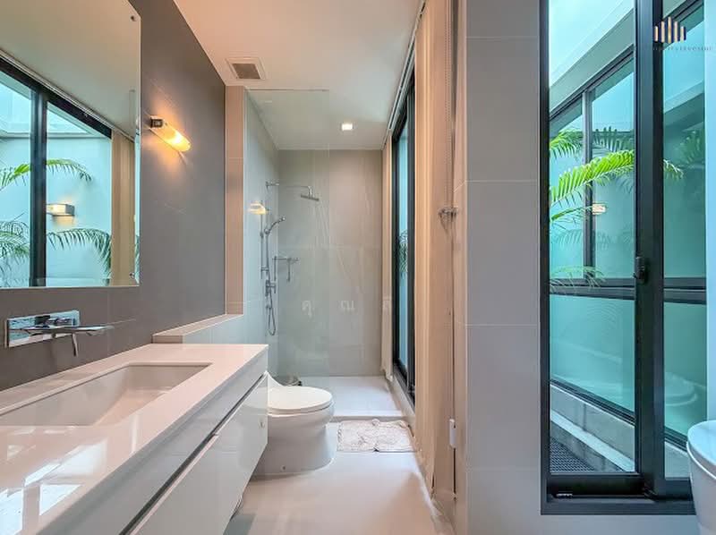Baan Klang Muang Classe Ekkamai-Ramintra, Bangkok, Sukhonthasawat Road, Lat Phrao, Bangkok, 4 Bedrooms, 346 sqm, Single Detached House For Sale, by คุณลี, 500349049 - DDproperty.com