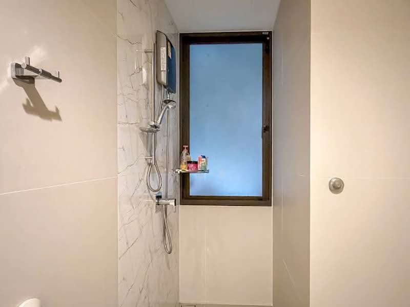 Baan Klang Muang Classe Ekkamai-Ramintra, Bangkok, Sukhonthasawat Road, Lat Phrao, Bangkok, 4 Bedrooms, 346 sqm, Single Detached House For Sale, by คุณลี, 500349049 - DDproperty.com