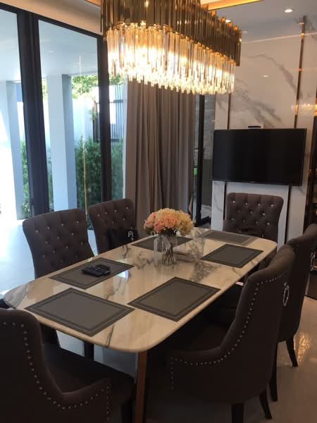 Baan Klang Muang Classe Ekkamai-Ramintra, Bangkok, Sukhonthasawat Road, Lat Phrao, Bangkok, 4 Bedrooms, 346 sqm, Single Detached House For Sale, by คุณลี, 500349049 - DDproperty.com