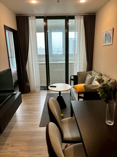 XT Huaikhwang, Bangkok, 244 Ratchadaphisek Road, Huai Khwang, Bangkok, 1 Bedroom, 35 sqm, Condo For Sale, by Noppharuj Nunta, 500349118 - DDproperty.com