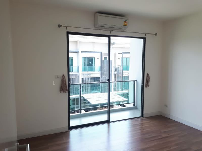 Town Avenue Merge Rattanatibet : ทาวน์ อเวนิว เมิร์จ รัตนาธิเบศร์, นนทบุรี, ถนน รัตนาธิเบศร์, บางรักใหญ่, บางบัวทอง, นนทบุรี, 170 ตร.ม., ทาวน์เฮ้าส์ ให้เช่า, โดย Living Real Estates, 500349306 - DDproperty.com