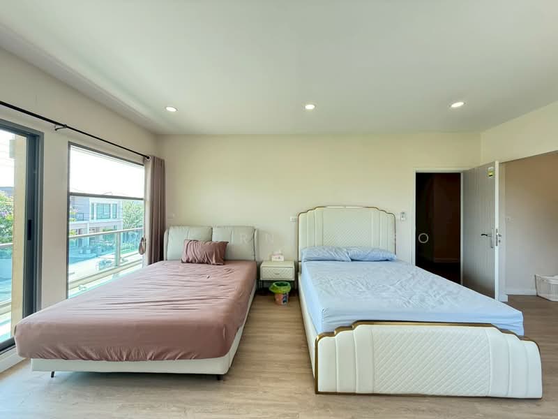 Perfect Place Sukhumvit 77-Suvarnabhumi, Samut Prakan, Lat Krabang Road, Rachathewa, Bang Plee, Samut Prakan, 4 Bedrooms, 245 sqm, Single Detached House For Sale, by Adisorn Eamso, 500349318 - DDproperty.com