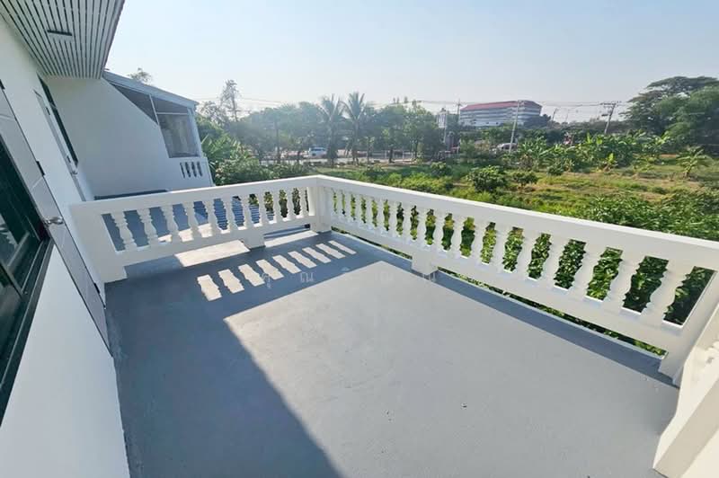 ขายทาวน์เฮาส์ 2 ชั้น 24 ตร.ว. หลังริม ซอยนวมินทร์ 129 ถนนนวมินทร์ บ้านสวย พร้อมเข้าอยู่, Bangkok, ถนนนวมินทร์, Nuan Chan, Bueng Kum, Bangkok, 3 Bedrooms, 166 sqm, Townhouse For Sale, by คุณริณณ์, 500349358 - DDproperty.com