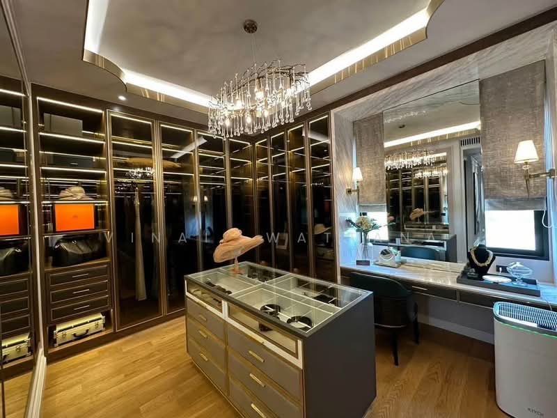 CINQ ROYAL Krungthep Kreetha, Bangkok, Pracharuamjai Road, Saphan Sung, Bangkok, 6 Bedrooms, 1,080 sqm, Single Detached House For Rent, by Vinai  Wattana, 500349364 - DDproperty.com