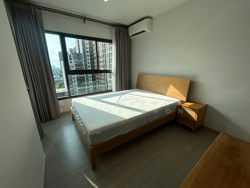 The Parkland Charan-Pinklao, Bangkok, 42 Charasanitwong, Bang Phlat, Bangkok, 2 Bedrooms, 62 sqm, Condo For Sale, by Rattanaphon Yungprakhon, 500349374 - DDproperty.com