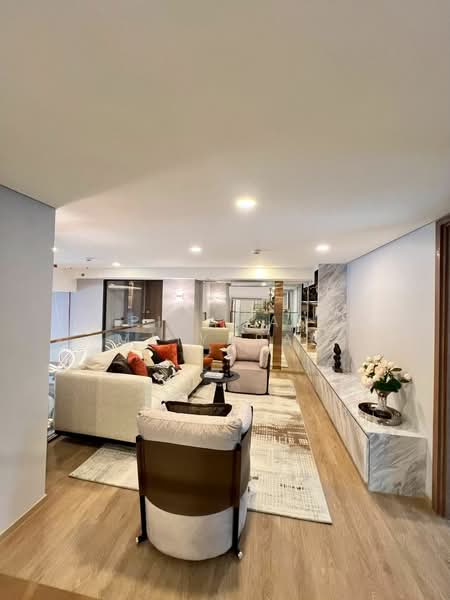 Landmark @MRTA Station, Bangkok, 397 Rama 9 Road, Bang Kapi, Huai Khwang, Bangkok, 2 Bedrooms, 157 sqm, Condo For Sale, by Piyawan Maiyapan, 500349400 - DDproperty.com