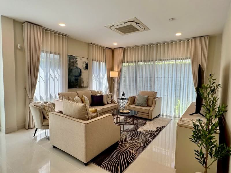 Nantawan Rama 9 - New Krungthepkreetha : นันทวัน พระราม 9 - กรุงเทพกรีฑาตัดใหม่, กรุงเทพ, สะพานสูง, กรุงเทพ, 302 ตร.ม., บ้านเดี่ยว ให้เช่า, โดย Vinai  Wattana, 500349420 - DDproperty.com