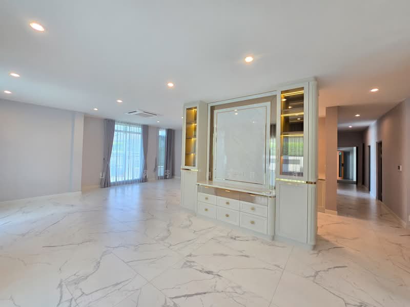 Niyham Boromratchachonnani, Bangkok, Borommaratchachonnani Sala Thammasop, Sala Thammasop, Thawi Watthana, Bangkok, 4 Bedrooms, 490 sqm, Single Detached House For Sale, by ยลศิริ ศรีสกุล, 500349571 - DDproperty.com