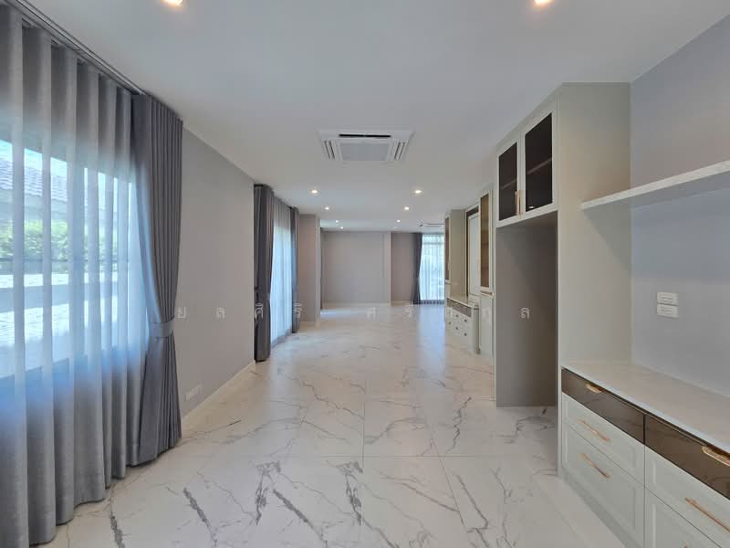 Niyham Boromratchachonnani, Bangkok, Borommaratchachonnani Sala Thammasop, Sala Thammasop, Thawi Watthana, Bangkok, 4 Bedrooms, 490 sqm, Single Detached House For Sale, by ยลศิริ ศรีสกุล, 500349571 - DDproperty.com
