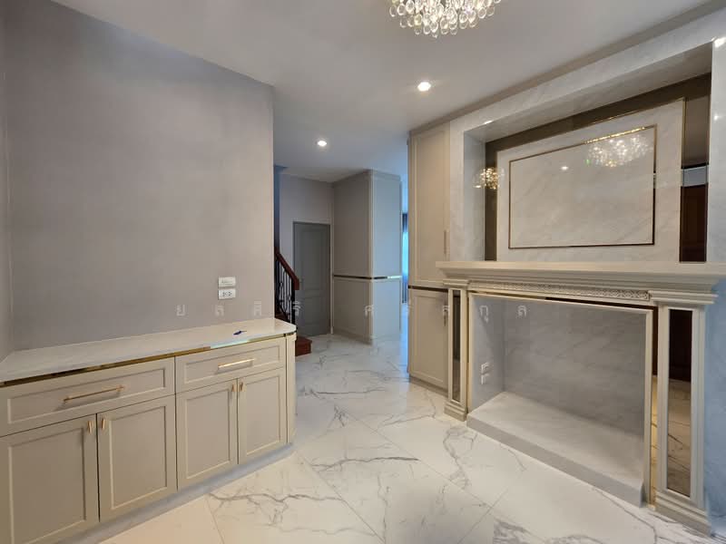 Niyham Boromratchachonnani, Bangkok, Borommaratchachonnani Sala Thammasop, Sala Thammasop, Thawi Watthana, Bangkok, 4 Bedrooms, 490 sqm, Single Detached House For Sale, by ยลศิริ ศรีสกุล, 500349571 - DDproperty.com