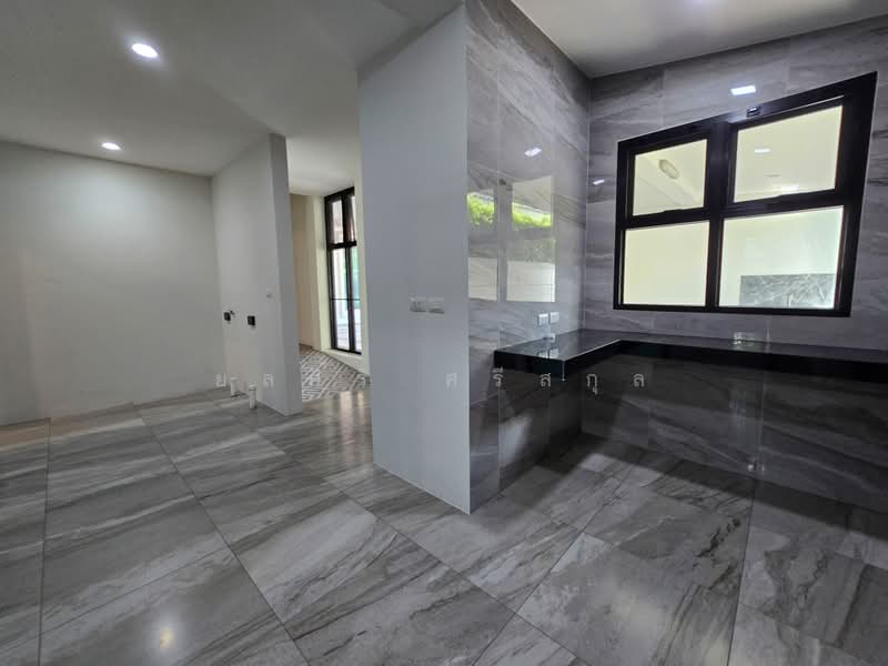 Niyham Boromratchachonnani, Bangkok, Borommaratchachonnani Sala Thammasop, Sala Thammasop, Thawi Watthana, Bangkok, 4 Bedrooms, 490 sqm, Single Detached House For Sale, by ยลศิริ ศรีสกุล, 500349571 - DDproperty.com