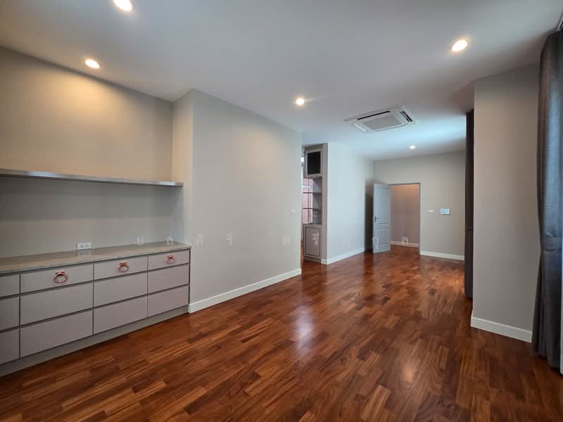 Niyham Boromratchachonnani, Bangkok, Borommaratchachonnani Sala Thammasop, Sala Thammasop, Thawi Watthana, Bangkok, 4 Bedrooms, 490 sqm, Single Detached House For Sale, by ยลศิริ ศรีสกุล, 500349571 - DDproperty.com
