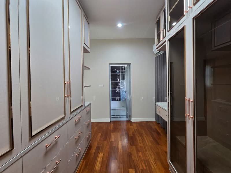 Niyham Boromratchachonnani, Bangkok, Borommaratchachonnani Sala Thammasop, Sala Thammasop, Thawi Watthana, Bangkok, 4 Bedrooms, 490 sqm, Single Detached House For Sale, by ยลศิริ ศรีสกุล, 500349571 - DDproperty.com