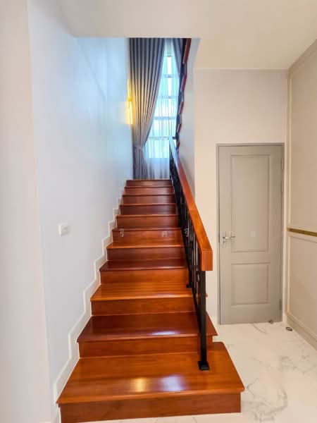 Niyham Boromratchachonnani, Bangkok, Borommaratchachonnani Sala Thammasop, Sala Thammasop, Thawi Watthana, Bangkok, 4 Bedrooms, 440 sqm, Single Detached House For Sale, by ยลศิริ ศรีสกุล, 500349571 - DDproperty.com