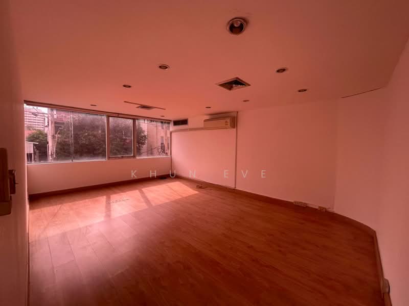 Office Space for Rent 250 Sq.M. Near BTS Thonglor (SPSEVE1965), Bangkok, สุขุมวิท36, Phra Kanong, Khlong Toei, Bangkok, , 250 sqm, Office Space For Rent, by Khun Eve, 500349633 - DDproperty.com