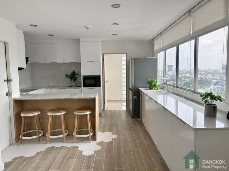 La Cascade, Bangkok, Eakamai, Khlong Tan Nua, Watthana, Bangkok, 4 Bedrooms, 291 sqm, Condo For Sale, by Chakkrapong Ponyeam, 500349638 - DDproperty.com