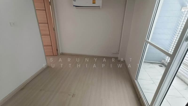 ทาวน์เฮ้าส์ 4-ห้องนอน, กรุงเทพ, ลาดพร้าว, กรุงเทพ, 200 ตร.ม., ทาวน์เฮ้าส์ ให้เช่า, โดย Sarunyarat Sutthiapiwat, 500349671 - DDproperty.com