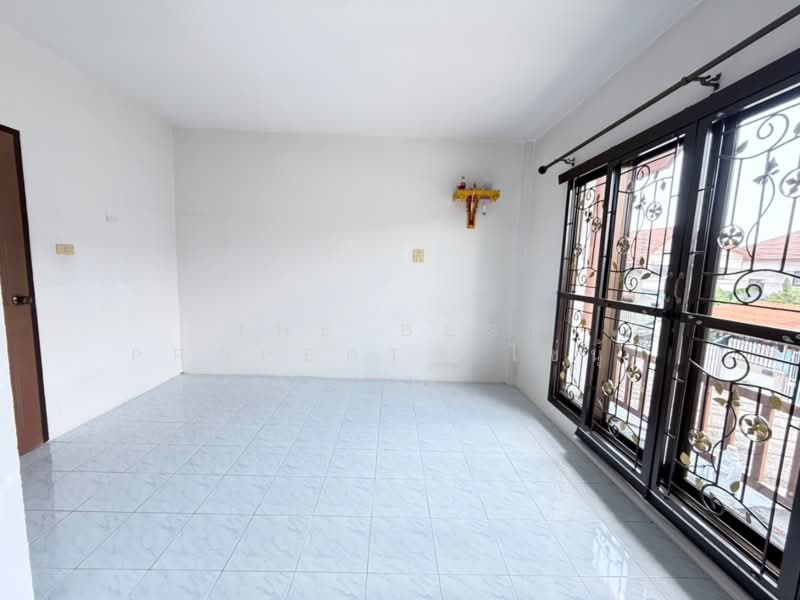 ลินดาเฮ้าส์ พานทอง, Chon Buri (Pattaya), Nong Kakha, Phan Thong, Chon Buri (Pattaya), 2 Bedrooms, 90 sqm, Townhouse For Sale, by The Best Property ไข่นุ้ย, 500349696 - DDproperty.com