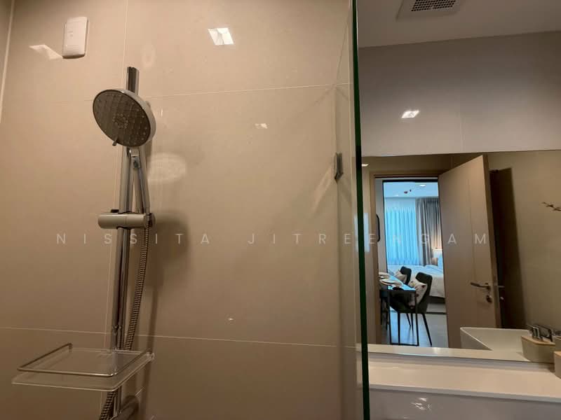 Life Sathorn Sierra, Bangkok, Ratchaphruek Rd, Talat Plu, Thon Buri, Bangkok, 1 Bedroom, 32 sqm, Condo For Rent, by Nissita Jitreengam, 500349698 - DDproperty.com
