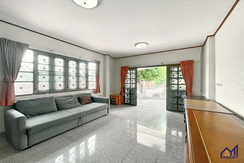 Wararom Phetkasem 81 (Bangbon 5), Bangkok, Bang Bon 5 Road, Bang Bon, Bangkok, 3 Bedrooms, 170 sqm, Single Detached House For Sale, by NATTHAPOL Sakulboontanom, 500349750 - DDproperty.com