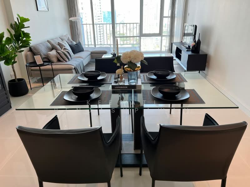 Fullerton Sukhumvit, Bangkok, Sukhumvit Road, Khlong Tan Nua, Watthana, Bangkok, 2 Bedrooms, 105 sqm, Condo For Rent, by Keerati Benjasupawan, 500349768 - DDproperty.com