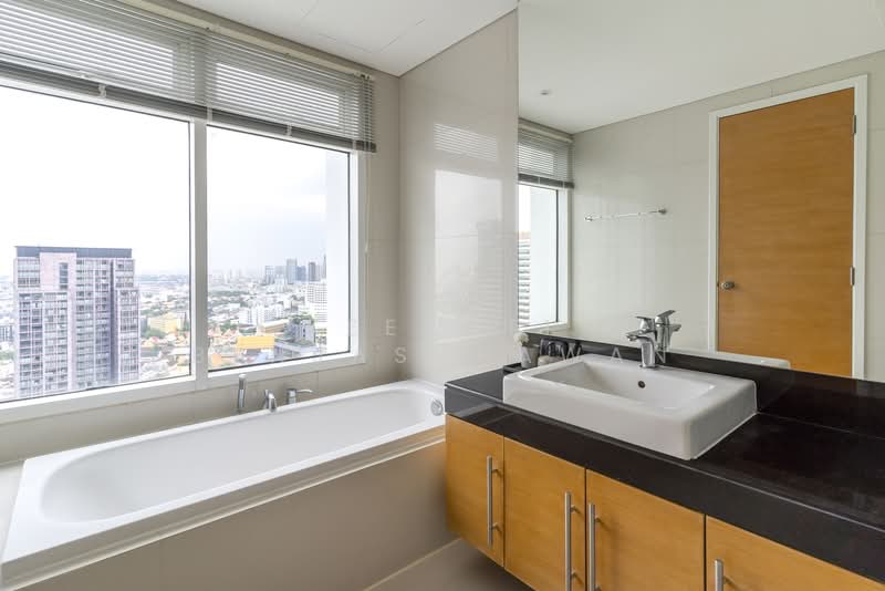 Fullerton Sukhumvit, Bangkok, Sukhumvit Road, Khlong Tan Nua, Watthana, Bangkok, 2 Bedrooms, 105 sqm, Condo For Rent, by Keerati Benjasupawan, 500349768 - DDproperty.com