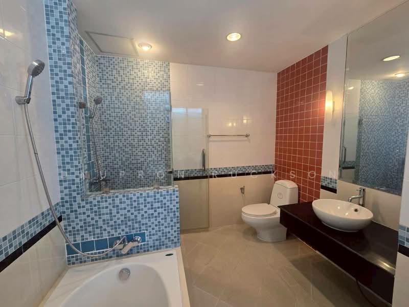 Citi Smart Sukhumvit 18, Bangkok, 366 Soi Sukhumvit 18, Sukhumvit Road, Khlong Toei, Bangkok, 2 Bedrooms, 85 sqm, Condo For Sale, by Dnupron Ruckson, 500349818 - DDproperty.com