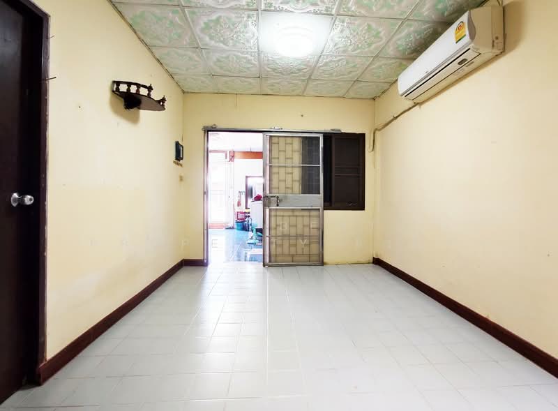 พลอยไพลิน นครปฐม, Nakhon Pathom, Rai Khing, Sam Phran, Nakhon Pathom, 2 Bedrooms, 100 sqm, Townhouse For Sale, by The Best Property อิ๋วอิ๋ว, 500349954 - DDproperty.com