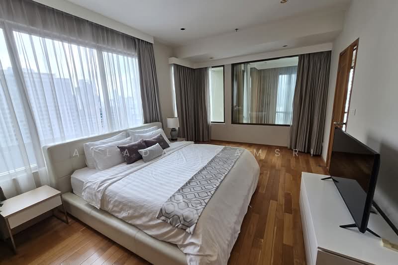 The Emporio Place : ดิ เอ็มโพริโอ เพลส, กรุงเทพ, 93 ซอยสุขุมวิท 24 ถนนสุุขุมวิท, คลองตัน, คลองเตย, กรุงเทพ, 127 ตร.ม., คอนโด ขาย, โดย Ailada Ngamsri, 500349985 - DDproperty.com