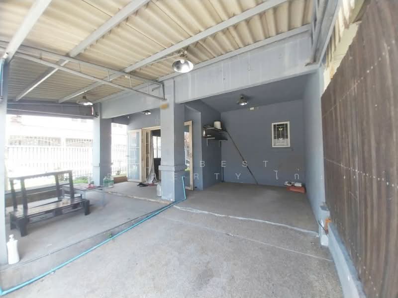 Baan Pruksa 27 Onnut-Ladkrabang, Chachoengsao, ตำบลคลองอุดมชลจร อำเภอเมืองฉะเชิงเทรา จังหวัดฉะเชิงเทรา, Khlong Udomchonchon, Muang Chachoengsao, Chachoengsao, 3 Bedrooms, 100 sqm, Townhouse For Sale, by The Best Property ไก่, 500349995 - DDproperty.com