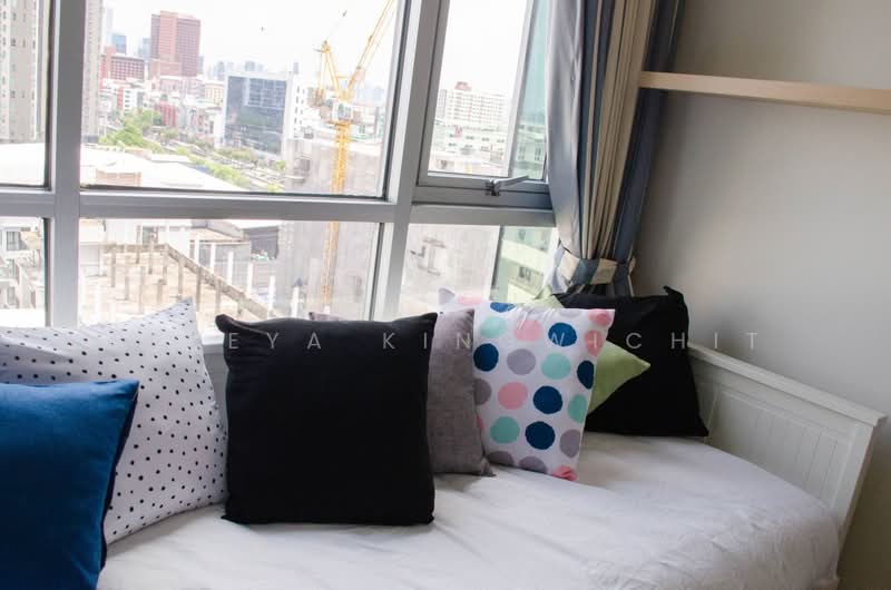 Life Ratchadapisek, Bangkok, 279 Ratchadapisaek Road, Huai Khwang, Bangkok, 2 Bedrooms, 46 sqm, Condo For Rent, by Areeya Kingwichit, 500350034 - DDproperty.com