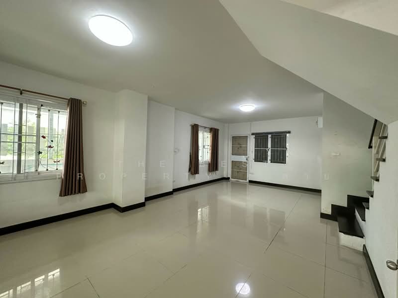 หมู่บ้านประภัสสร พรีซีโอ พลัสวัน (Prapassorn Preseo Plus One), Chon Buri (Pattaya), Nong Tamlung, Phan Thong, Chon Buri (Pattaya), 3 Bedrooms, 85 sqm, Townhouse For Sale, by The Best Property ต่าย, 500350049 - DDproperty.com