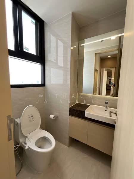Noble State 39, Bangkok, 35 Soi Sukhumvit 39, Khlong Tan Nua, Watthana, Bangkok, 1 Bedroom, 44 sqm, Condo For Rent, by Withada Jaiarree, 500350069 - DDproperty.com