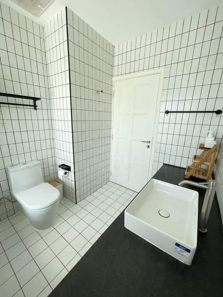 Noble Ora, Bangkok, Soi Sukhumvit 55, Sukhumvit Road, Khlong Tan Nua, Watthana, Bangkok, 2 Bedrooms, 115 sqm, Condo For Rent, by Natta Buromsee, 500350110 - DDproperty.com