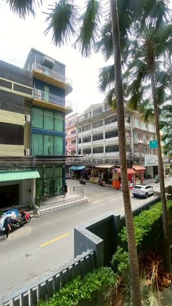 Maestro 03 Ratchada-Rama 9, Bangkok, Soi Ratchadaphisek 3 Ratchadaphisek Road, Din Daeng, Bangkok, 1 Bedroom, 34 sqm, Condo For Rent, by วรกร สิทธิลู่ตระกูล, 500350125 - DDproperty.com