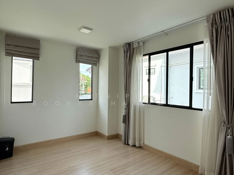 The Connect UP 3 Ladprao 126, Bangkok, Soi Ladprao 126, Lat Phrao Road, Phlapphla, Wang Thonglang, Bangkok, 3 Bedrooms, 165 sqm, Townhouse For Rent, by Kitnipat Boonyadhammakul, 500350171 - DDproperty.com