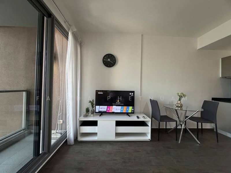 The Lofts Ekkamai, Bangkok, 1415 Sukhumvit Road, Phra Kanong Nua, Watthana, Bangkok, 1 Bedroom, 45 sqm, Condo For Rent, by Farida Phetnuam, 500350232 - DDproperty.com