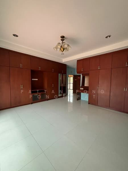 5-BR House, Chon Buri (Pattaya), Bang Sa-re, Sattahip, Chon Buri (Pattaya), 5 Bedrooms, 1,692 sqm, Single Detached House For Sale, by Pattanapong Pongpipat, 500350295 - DDproperty.com