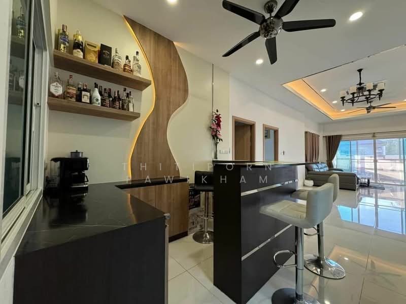 Baan Dusit Pattaya Garden, Chon Buri (Pattaya), Huai Yai, Bang Lamung (Pattaya), Chon Buri (Pattaya), 3 Bedrooms, 150 sqm, Villa For Sale, by Thitiporn Pawikham, 500350350 - DDproperty.com