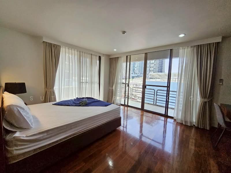 The Pearl 49, Bangkok, Soi Sukhumvit 49, Khlong Tan Nua, Watthana, Bangkok, 3 Bedrooms, 210 sqm, Condo For Rent, by Sutapat Pariwong, 500350381 - DDproperty.com